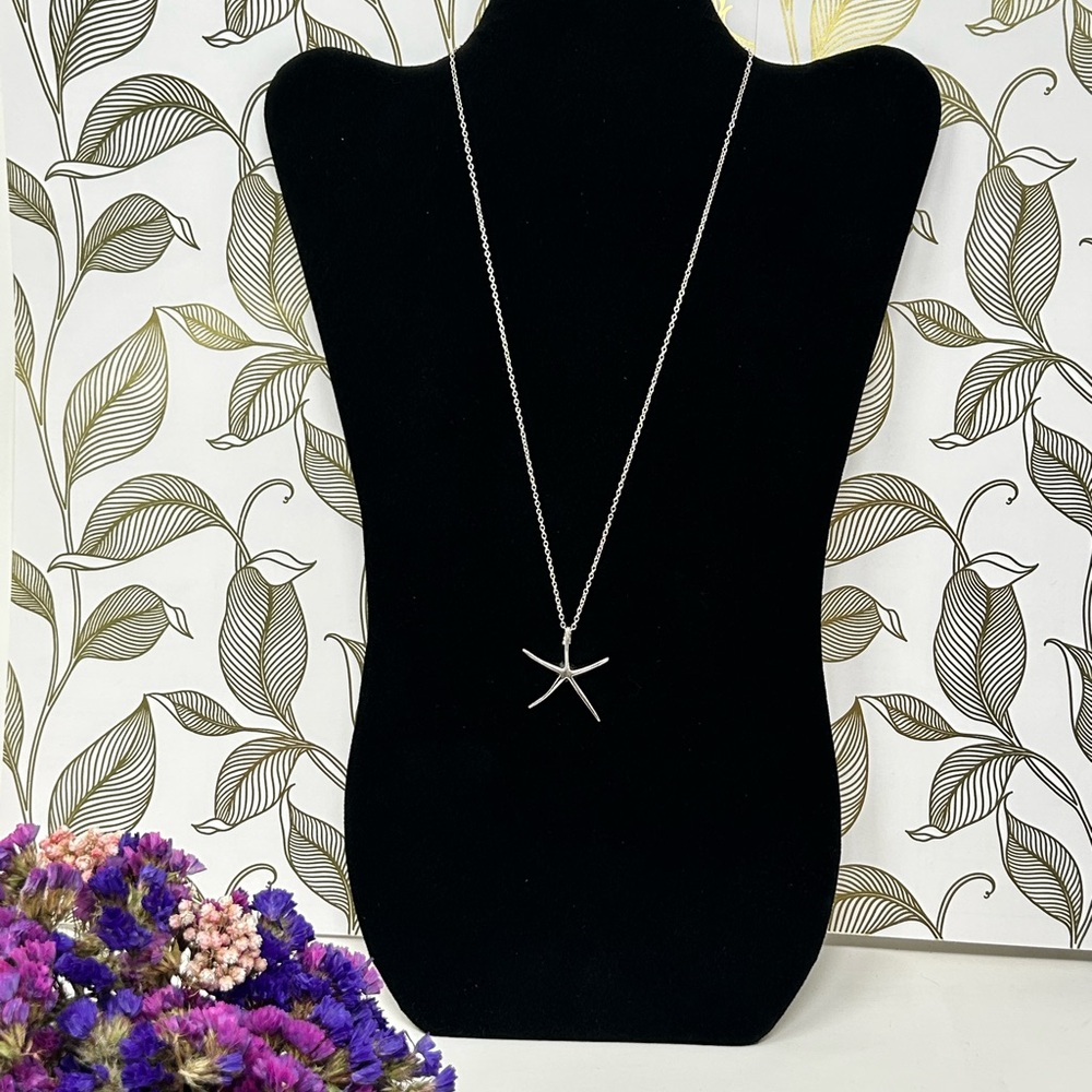 Silver Starfish Pendant Necklace
